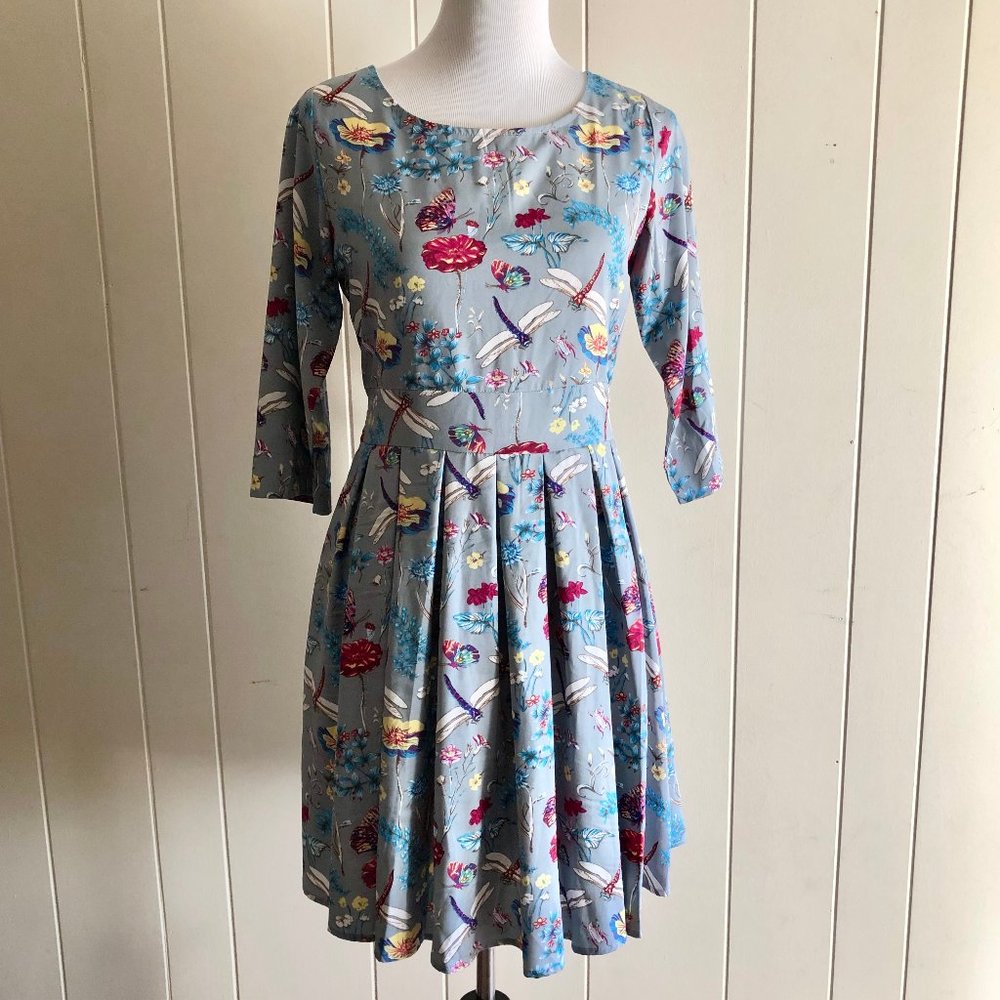 *Last Chance* Modcloth Paper Plane Gray Floral Butterfly Dragonfly Print